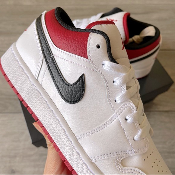 ❤️🤍Air Jordan 1 Low GS New WRB🤍❤️ - Picture 4 of 9